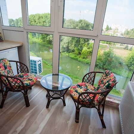 Molex Apartments 2 Τσέρνιγκοφ Δωμάτιο φωτογραφία