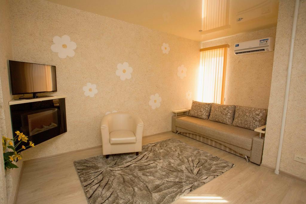 Molex Apartments 2 Τσέρνιγκοφ Δωμάτιο φωτογραφία